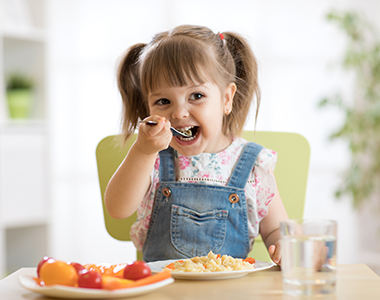 Pack the perfect healthy lunch for your kid’s dental health- treatment at cheesman dental care  